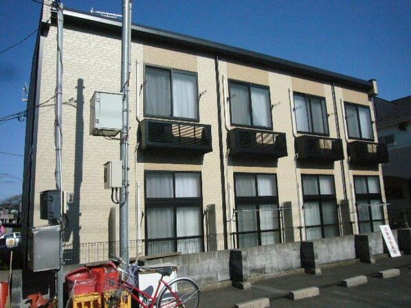 レオパレスクレマチスAの物件外観写真